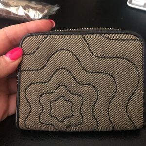 Mont Blanc coin purse or card holder.